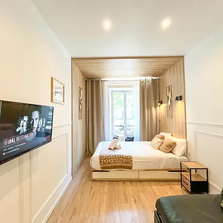 Urban Flat 81 - Luxe Sebastopol