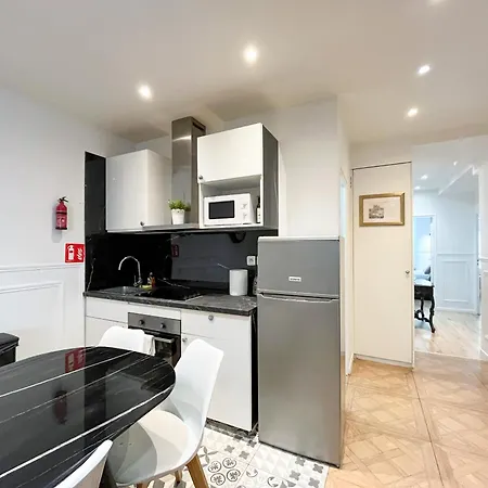 Apartment Urban Flat 81 - Luxe Sebastopol Paris