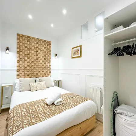 아파트 Urban Flat 81 - Luxe Sebastopol