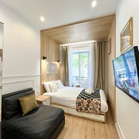 Urban Flat 81 - Luxe Sebastopol *