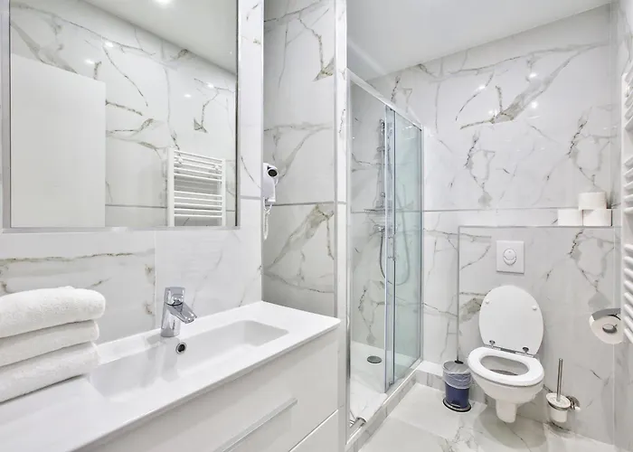 Urban Flat 81 - Luxe Sebastopol